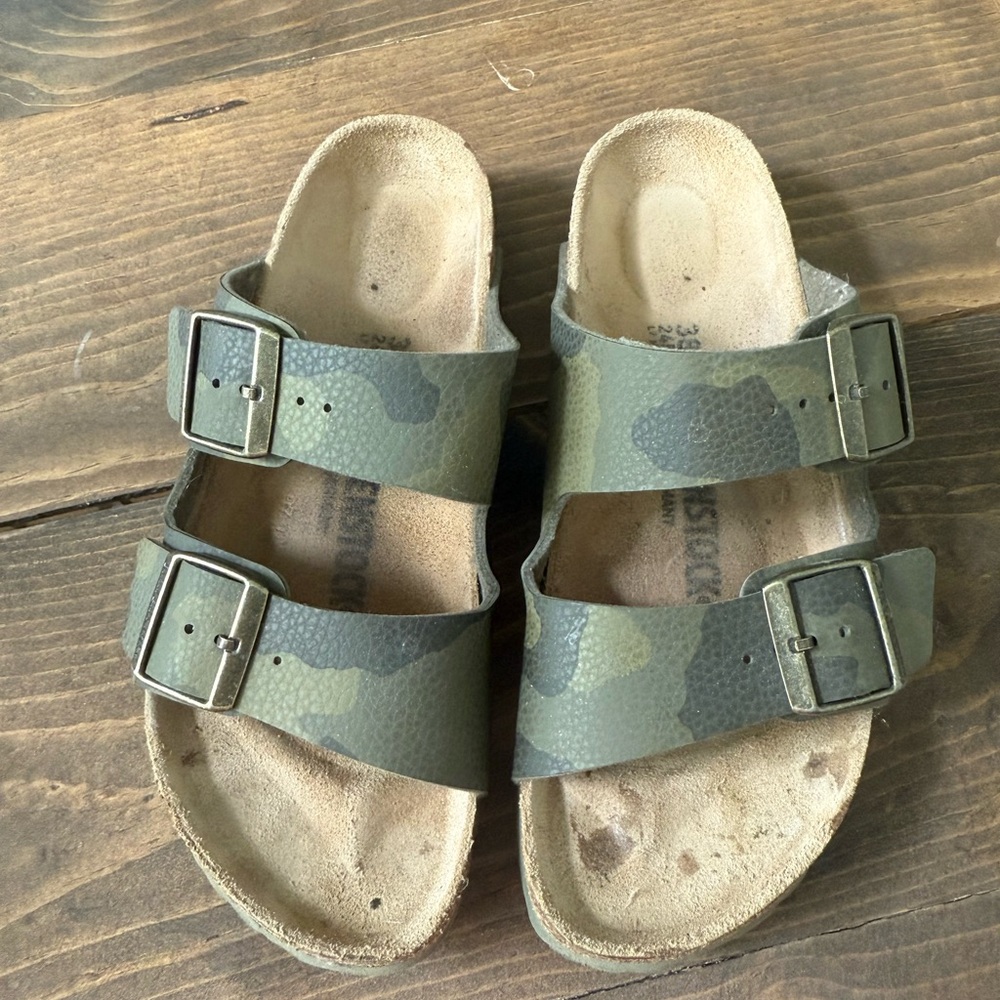 Leather Camo Women’s Birkenstocks sz 38
